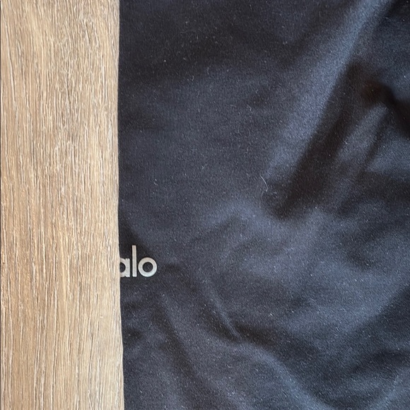 Alo Yoga Black Cropped Leggings sz lg - Picture 3 of 3